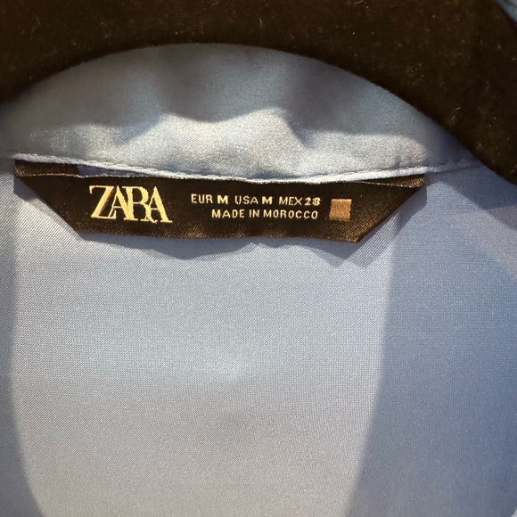 Zara Women's Blue Button Down Shirt - Picture 2 of 7